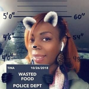 Meet your Posher, Katina